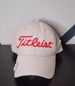 Titleist Performance Ball Marker Golf Cap Hat With Magnetic Marker VGC - Cream - Picture 1 of 11