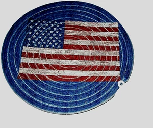 Remache de tela patriótica ~ BANDERA AMERICANA 9" ~ Diámetro borde azul - Imagen 1 de 1