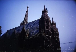 1964 St. Stephan's Cathedral Exterior Details Vienna Austria Kodachrome Slide - Picture 1 of 2