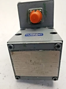 Acraflow Servoventil Cincinnati Milacron 192525 FA *zum Wiederaufbau/Ersatzteile* - Bild 1 von 7
