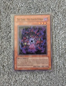 Yugioh Card - The Dark - Hex-Sealed Fusion FET-EN028 1st Edition - Picture 1 of 2