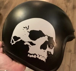 TOTENKÖPFE HELM/TANK AUFKLEBER DECALS MOTORRAD CRUSIER WEISS FARBEN 142mm x 2 - Bild 1 von 7