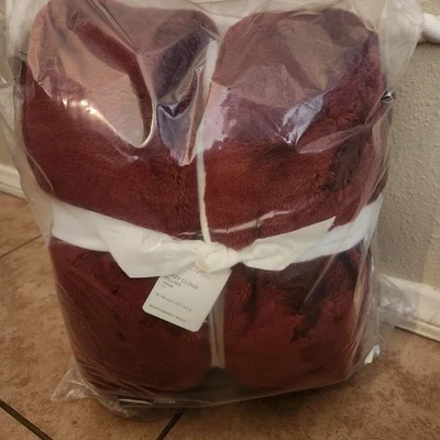 NEW Pottery Barn Cozy Cloud Plush Throw Blanket GARNET RED - Image 1 of 4