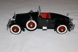 DANBURY MINT 1927 STUTZ BLACK HAWK SPEEDSTER, BLACK, 1:24, W/ ORIGINAL TITLE - Picture 1 of 11