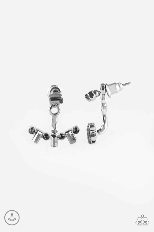 Pendientes postes de plata Paparazzi “Courageously Cosmo” Foto 1 de 2