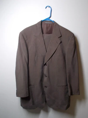 TRAJE ERMENEGILDO ZEGNA MARRÓN 100% SEDA 46 CINTURA LARGA 37 EN MUY BUENA CONDICIÓN SUIZA Foto 1 de 4