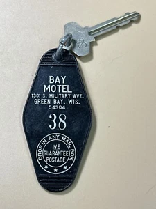 Llavero y llave de habitación de hotel Bay Motel Green Bay Wisconsin #38 RARO - Imagen 1 de 3