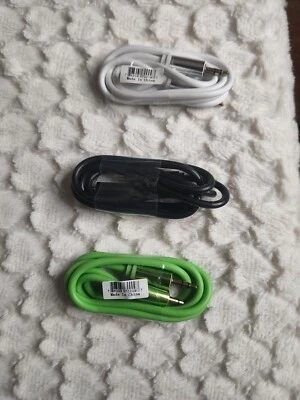 Cable auxiliar de 3,5 mm macho a macho cable de audio auxiliar para coche PC teléfono iPod  Foto 1 de 3