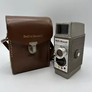 BELL & HOWELL TWO FIFTY TWO 8MM MOVIE FILM CAMERA VINTAGE - UNTESTED 10mm LENS - Picture 1 of 7
