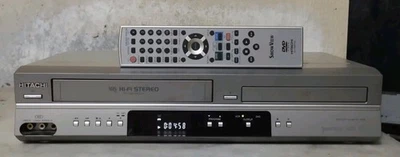 HITACHI DV-PF6E COMBO LETTORE DVD/VHS 6 TESTINE STEREO CON TELECOMANDO ORIGINALE - Immagine 1 di 4