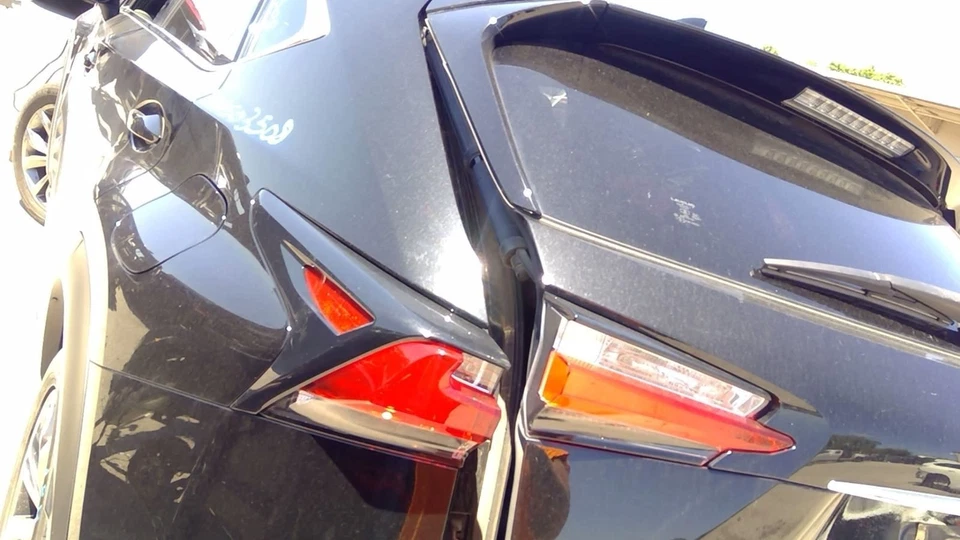 Cuarto de luz trasera del conductor montado en panel para 15-17 LEXUS NX200T 5012715 Foto 1 de 1