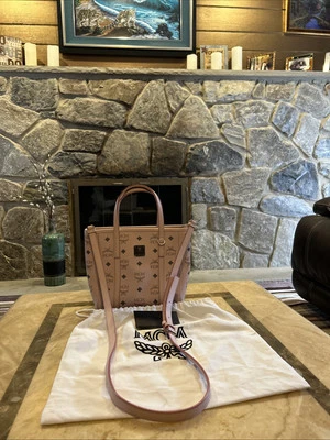 Auténtico Bolso Bandolera MCM Toni Mini Visetos Shopper Rosa Suave *Raro* Foto 1 de 4