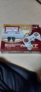 Consola Famicom NES usada en caja original muy limpia excelente estado - Imagen 1 de 2