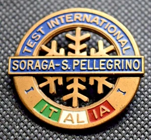 Soraga-S. Pellegrino Skigebiet Frankreich Test International Ski Pin - Bild 1 von 3