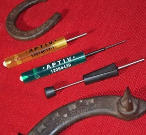 DELPHI TERMINAL PIN REMOVAL TOOLS 12094429, 12014012-1, 305183 (with PLUNGER)LOT - Bild 1 von 4