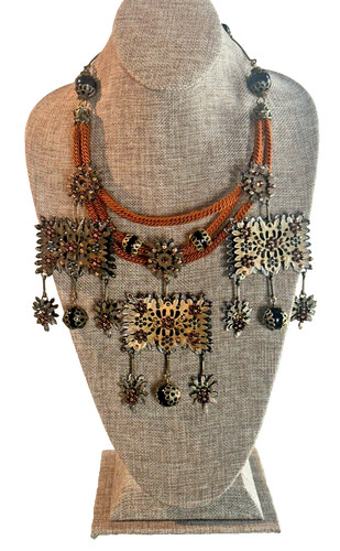 Collana con ciondolo in bronzo e perline stile sardo DSQUARED2