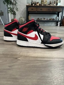 Michael Jordan Mid Bred Toe Jugend High Tops Größe 5,5, rot und schwarz - Bild 1 von 12