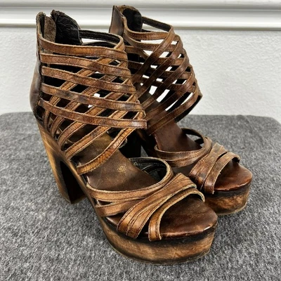 Sandálias plataforma Freebird por Steven couro marrom desgastado salto madeira tamanho 9 - Imagem 1 de 4