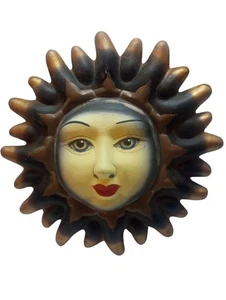 Himmlische Sonne LadyFace Metallguss Wanddeko 12 Zoll handbemalt Augen Make-up rote Lippen - Bild 1 von 3