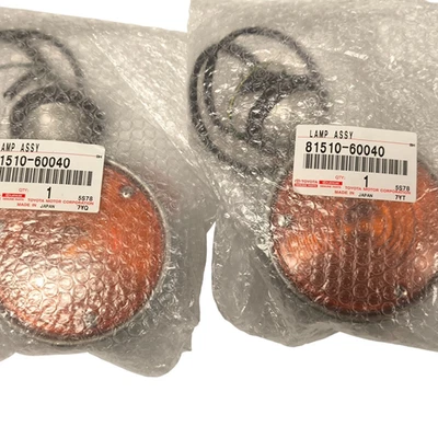 OEM Toyota 8151060040 58-68 Land Cruiser FJ40 Front Turn Signal Lights Pair - Image 1 of 4