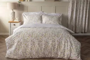 Ropa de cama floral suave estilo diario Country Polialgodón Kira de Belledorm Lila - Imagen 1 de 17