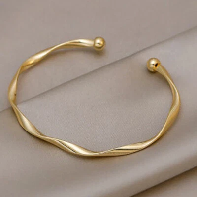 Fashion Jewelry Twisted Cuff Bracelet Women's Gold Bracelet - Image 1 of 4