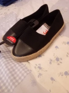 Ladies/Girls Black Espadrilles pumps Size 3 Brand New With Tags - Picture 1 of 8