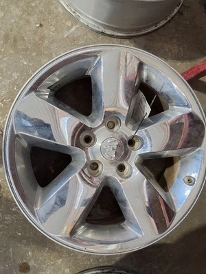 Llanta de carretera Dodge RAM 1500 2013-2024 20x8 revestida cromada opcional WHK o WRK Foto 1 de 4