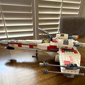 LEGO Star Wars X-wing Fighter 7140 Episode IV w/ R2-D2 Vintage 266pcs No Box