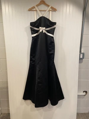 Vestido Formal De Colección Jessica McClintock Gunne Sax Talla 13/14 Negro Satinado Negro Corbata Foto 1 de 4