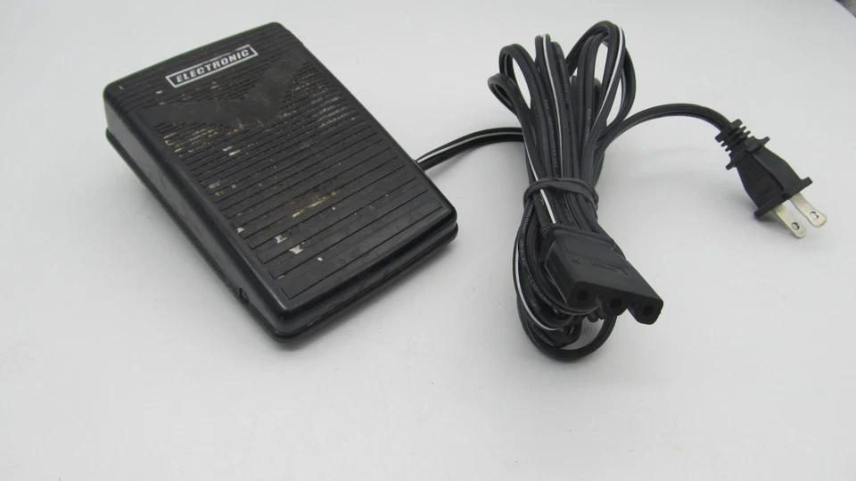 Matsushita Electronic Sewing Machine 4C-316B Foot Pedal speed Controller       C - Image 1 of 1