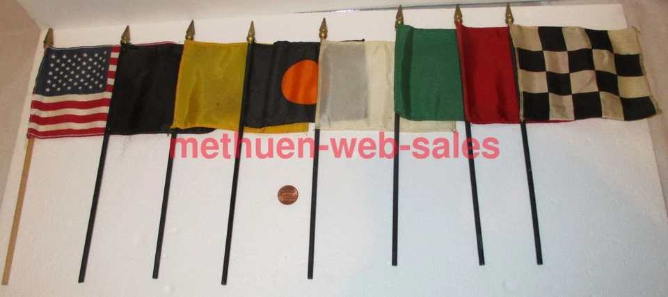 Banderas de pista de coche ranura X 8 ~ americano, a cuadros, rojo, verde, amarillo, negro, blanco, naranja Foto 1 de 1