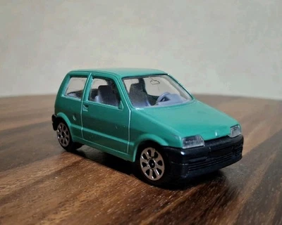 Stupenda FIAT CINQUECENTO BURAGO con Box 1/43 N. 4193 anno 1992 - Colore VERDE - Immagine 1 di 4