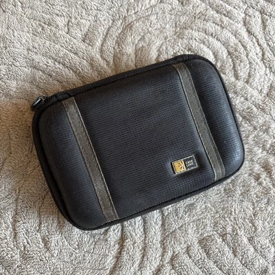 Case Logic Tragbares Festplattengehäuse - Schwarz - 17 x 12 x 4 cm - Bild 1 von 3