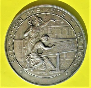 BBÉLGICA medalla EXPOSICIÓN DE ARTES Y OFICIOS por J.FISH & H.HEUSERS Ø 64mm-61gr - Imagen 1 de 9