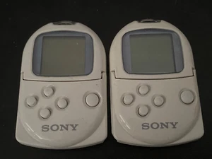 2x Tarjetas de memoria Pocket Station BLANCO SCPH-4000 Playstation Sony VENDEDOR DE LA UE - Imagen 1 de 2