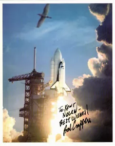 FOTOGRAFÍA FIRMADA NASA ASTRONAUTA ROBERT CRIPPEN + CERTIFICADO DE AUTENTICIDAD - Imagen 1 de 2