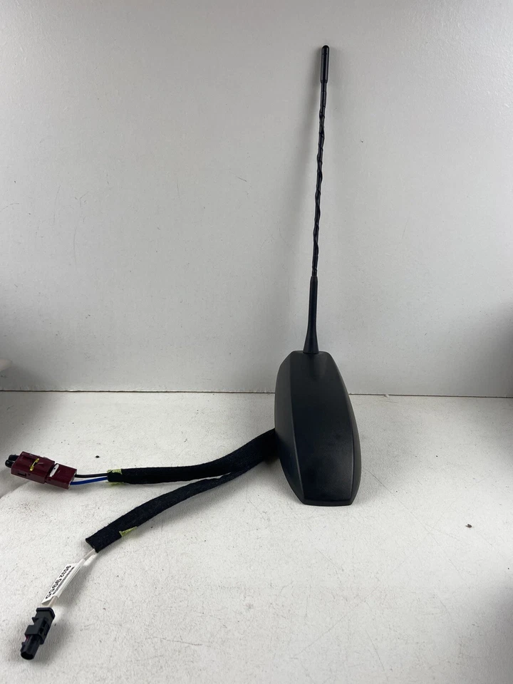 Chevrolet Sonic 2015 16 antena de alta frecuencia genuina GM 95329955 Foto 1 de 3