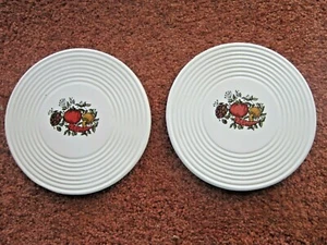 McCoy (2) Vintage Round White Veggie Design Ceramic Trivets 1052 ~ 6" Round USA - Picture 1 of 5