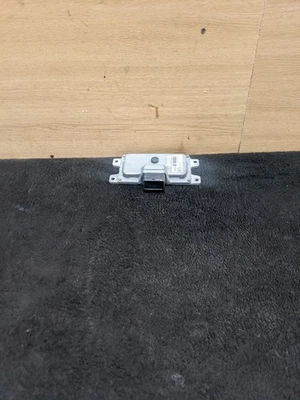 MODULO COMANDO CAMBIO MANUALE NISSAN JUKE MK1 F15 1.2 BENZINA ECU EMU10-040N - Immagine 1 di 3