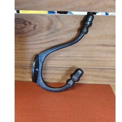 Gancho de pared de herrajes de restauración acabado bronce Foto 1 de 4