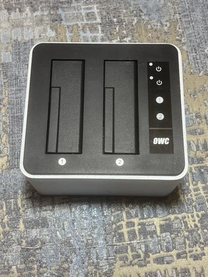 OWC Drive Dock Dual Bay 2x USB-C Thunderbolt 3.0 - Image 1 of 4