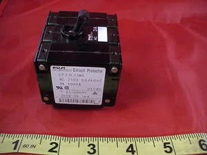 Fuji CP33E/3WD Protezione Interruttore 250v ac 50/60Hz 3a 1000a 3 Poli Nuovo Nnb - Foto 1 di 4