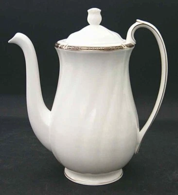 Wedgwood Windsor Black Coffee Pot with Lid - Image 1 of 2