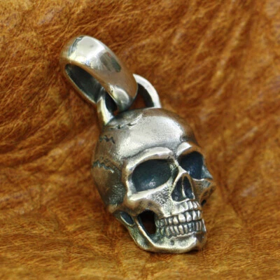 Colgante de calavera con detalles de plata de ley 925 para hombre joyería rock punk TA181D BZ Foto 1 de 4