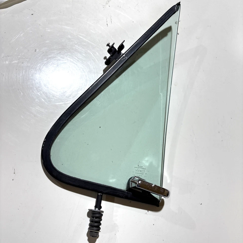 1973-1979 Ford F-Series vent glass (RH) passenger-side wing window (OEM) - Image 1 of 4