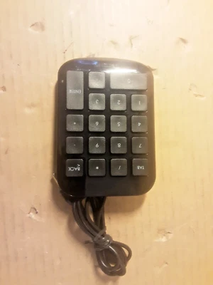 Targus AKP10EU USB Numeric Keypad For PC and MAC Laptop Computer - Image 1 of 4