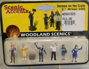 Woodland Scenics 1925 HO Scale Scenic Accents(R) -- Sermon on the Crate - Picture 1 of 3