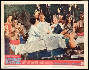 ENSIGN PULVER Film Lobbykarte Poster WW2 US Navy Komödie Robert Walker Jr - Bild 1 von 2