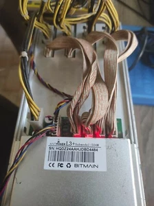BitMain AntMiner L3+ con alimentatore dogecoin - Foto 1 di 3